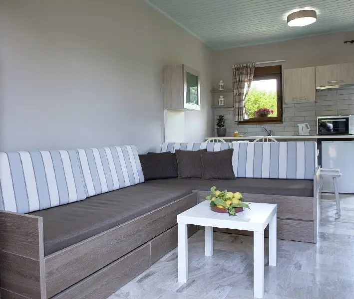 Family apartments in Chios with kitchen at Voulamandis House