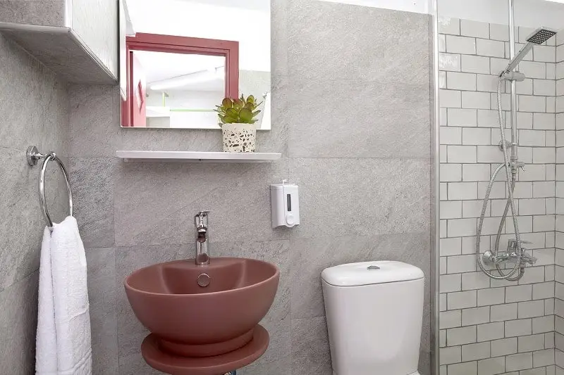 Standard triple room 5 in Chios - large renovated bathroom - Voulamandis House